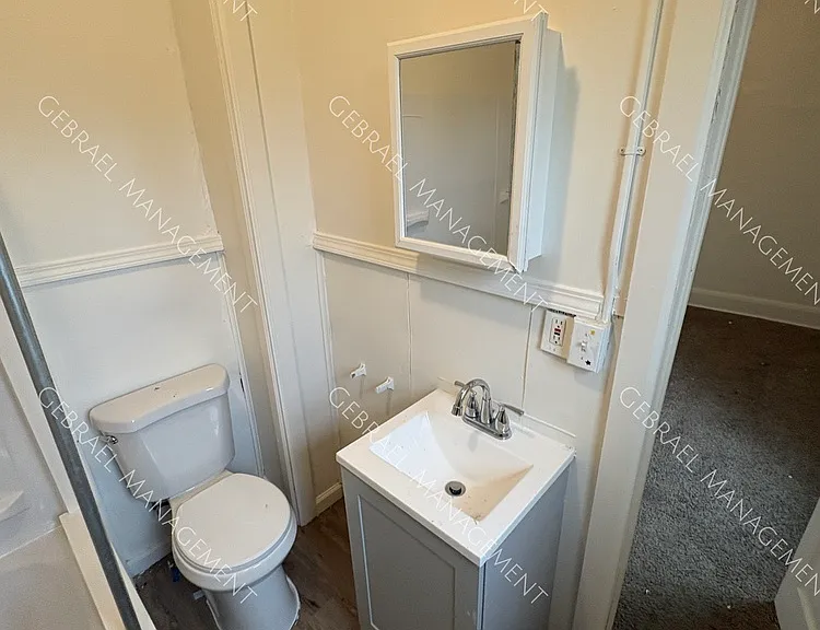 1303 Root St #1 — Photo 3