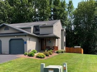 6184 Heddy Ln, Cicero, NY 13039