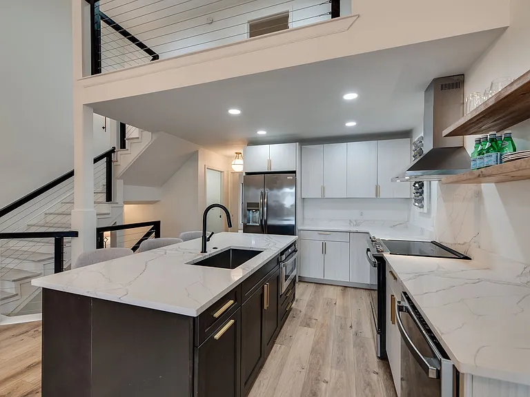 102 Villa View Ct — Photo 8