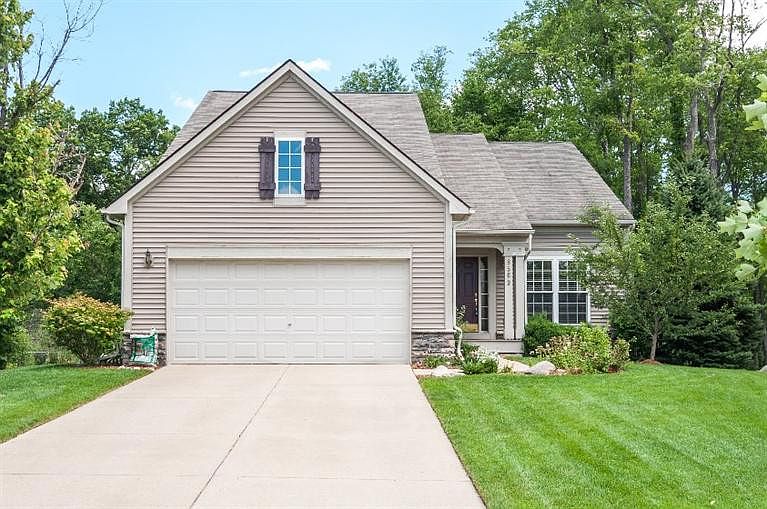 1st image of 8569 Parkridge Dr
