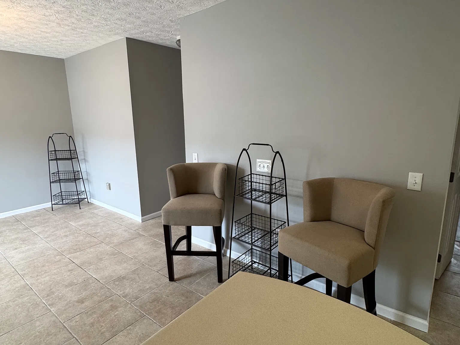 2 bed, 780 sqft, $1,500 — Photo 2