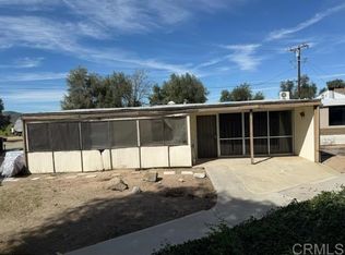 616 Gibbel Rd, Hemet, CA 92543