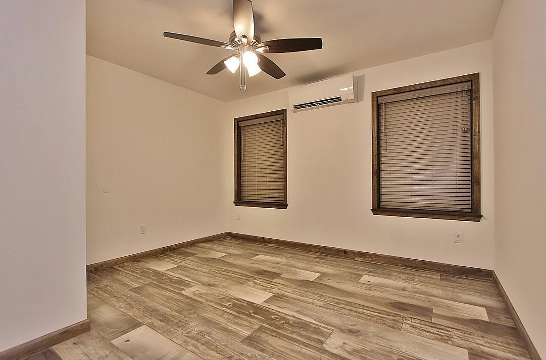 1 bed, $1,600 — Photo 4
