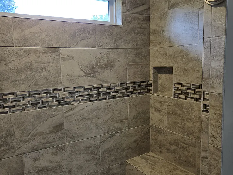 75 Lucinda Dr — Photo 17