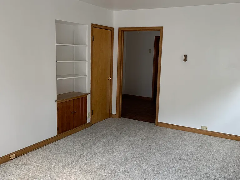 933 Glenview Ave #4 — Photo 4