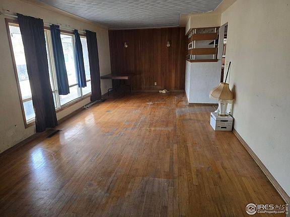 3rd image of 1216 Emigh St