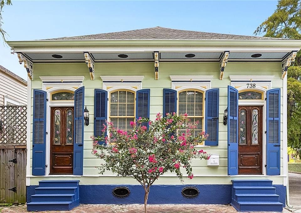 1st image of 738 Lesseps St