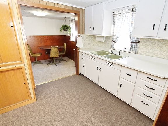 4th image of 106 Deems Dr