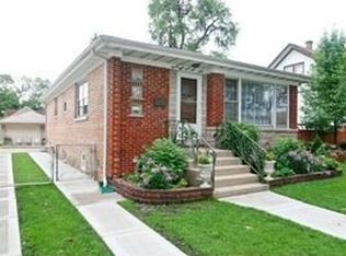 2841 N Neva Ave, Chicago, IL