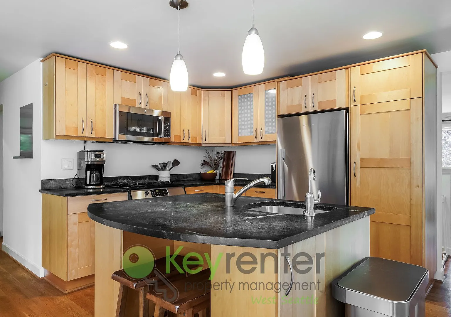 Beautiful 4-Bed, 2.5-Bath with Outdoor Living Perks — Photo 2