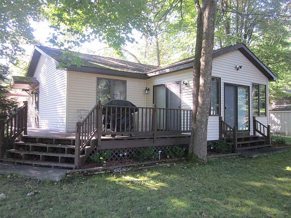 3rd image of 1568 Lake James Dr