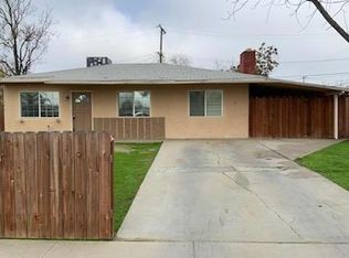 404 San Madina Dr, Hanford, CA 93230