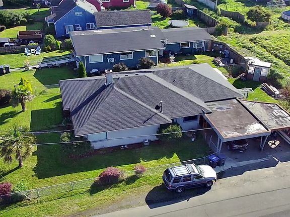 2nd image of 2423 Pacific Avenue
