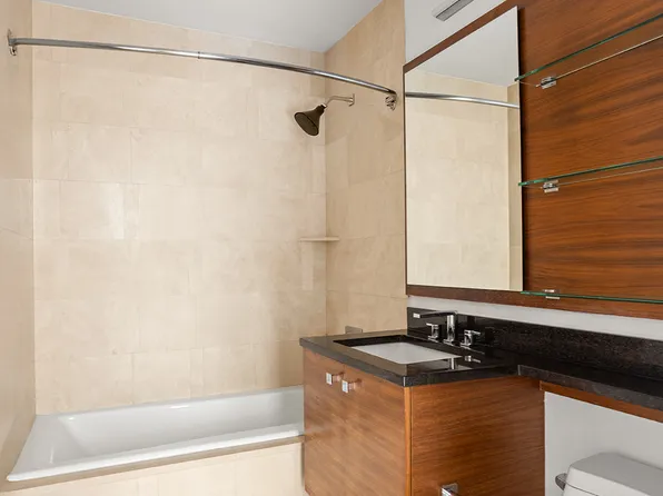 120 Riverside Boulevard image 9 of 16