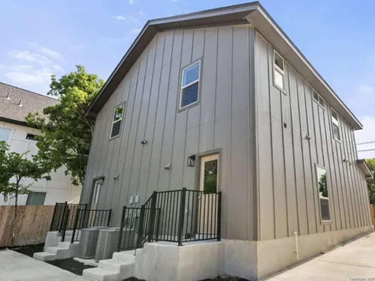 810 S Walters St #102 — Photo 17