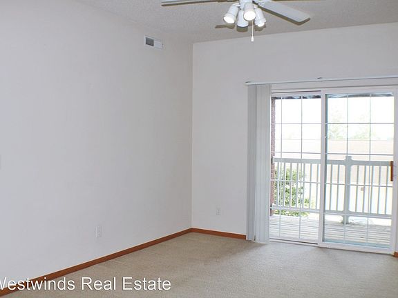 4th image of 4347 York Pl