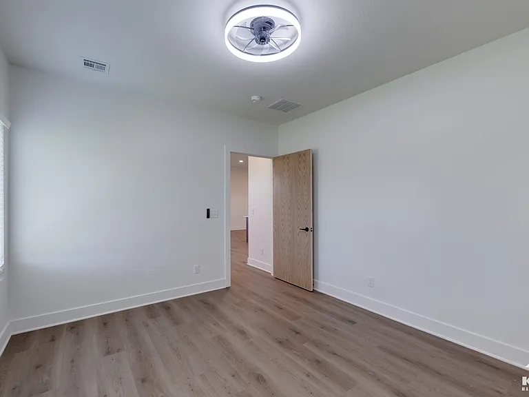 2336 N Stonecress St — Photo 15