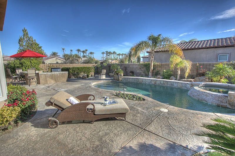2nd image of 60088 Prickly Pear Ln
