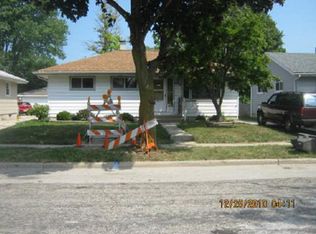 6776 S 17th St, Milwaukee, WI 53221