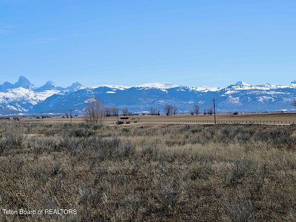 4th image of 4069 Saddle Bluff Trl