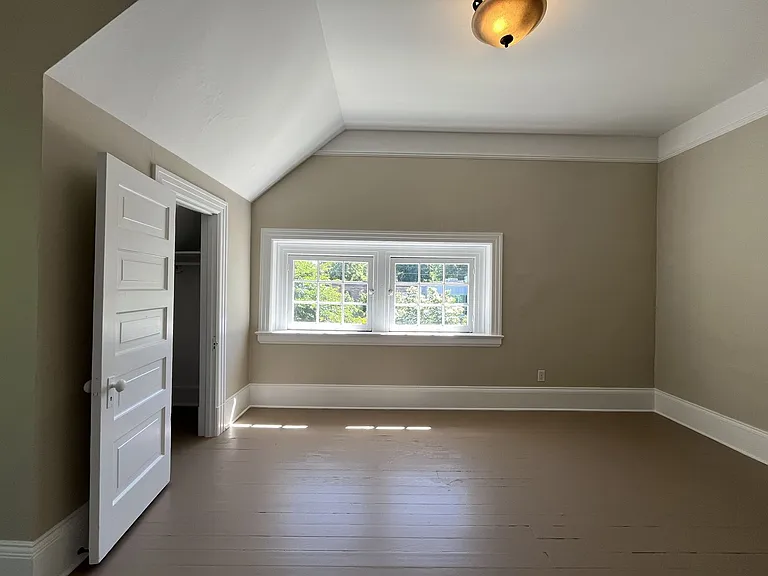 2850 NE Davis St — Photo 39