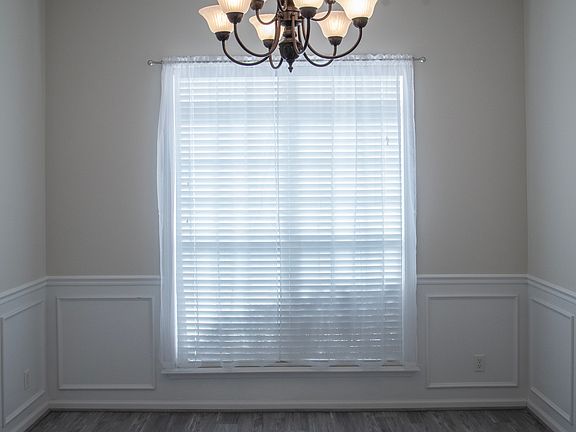 3rd image of 4119 Whithorn Way
