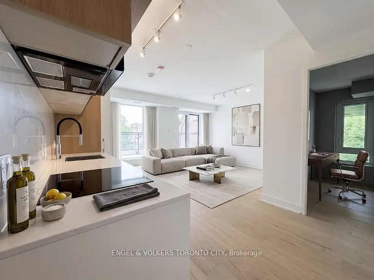 322 Dupont St #207 — Photo 5