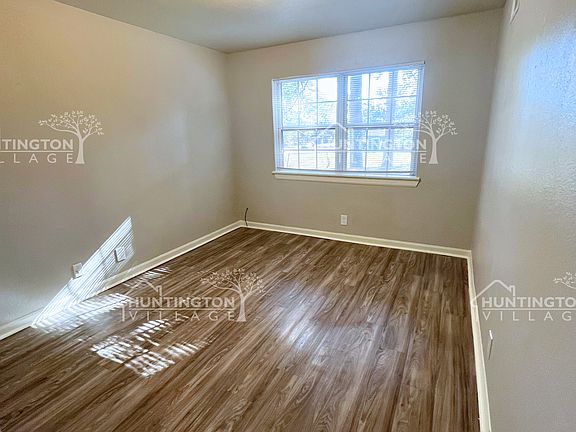 3rd image of 708 Olmstead St