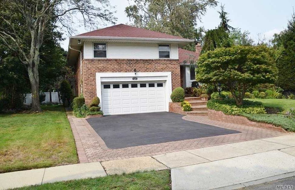 1st image of 529 Alicia Dr