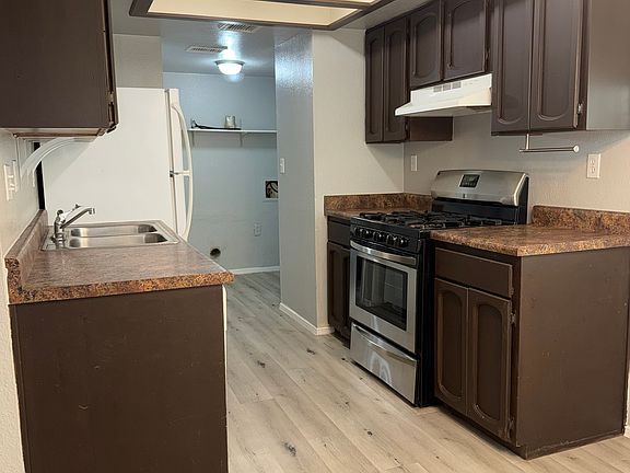 2nd image of 11601 Gordon Bays Way APT B
