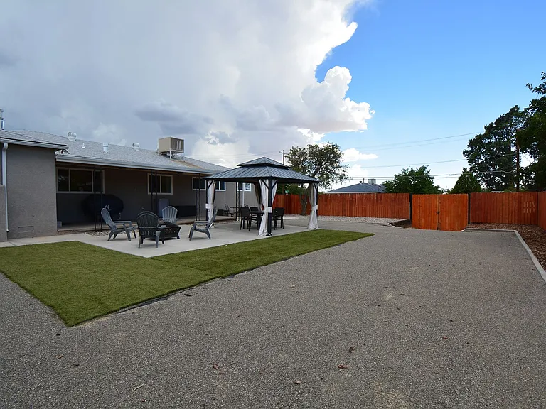 9501 Arvilla Ave NE — Photo 34