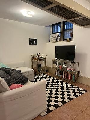 1st image of 302 W 105th St APT D