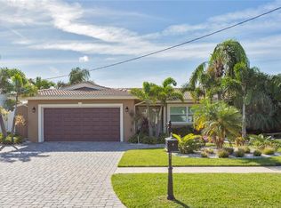 331 Palm Is NE, Clearwater, FL 33767