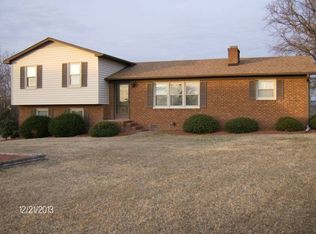 5881 Suits Rd, Archdale, NC 27263