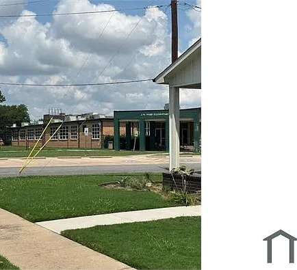 1003 Greenville Rd — Photo 3