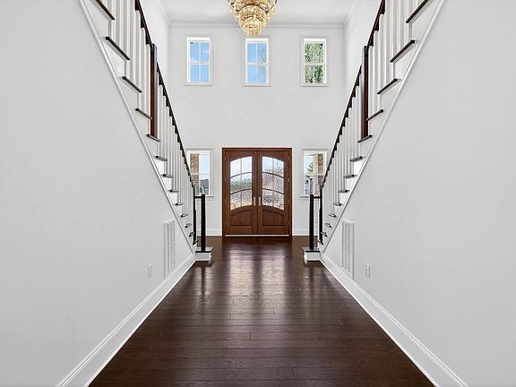 3rd image of 900 Timber Mist Ct