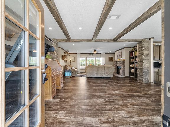 5th image of 164 Meredith Ln
