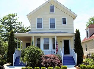 12 Cedar St, Keyport, NJ 07735