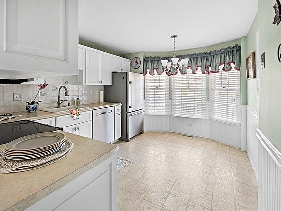 4th image of 33 Bellwood Cir #33D