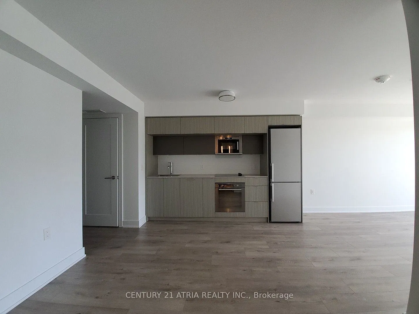 575 Bloor St E — Photo 1