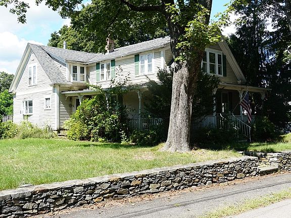 2nd image of 33 Warren St