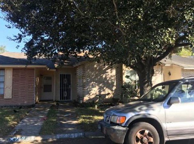 2nd image of 2128 Van Tassel Cir