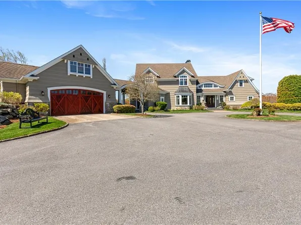 1-20 Geralds Farm Dr, Exeter, RI 02822