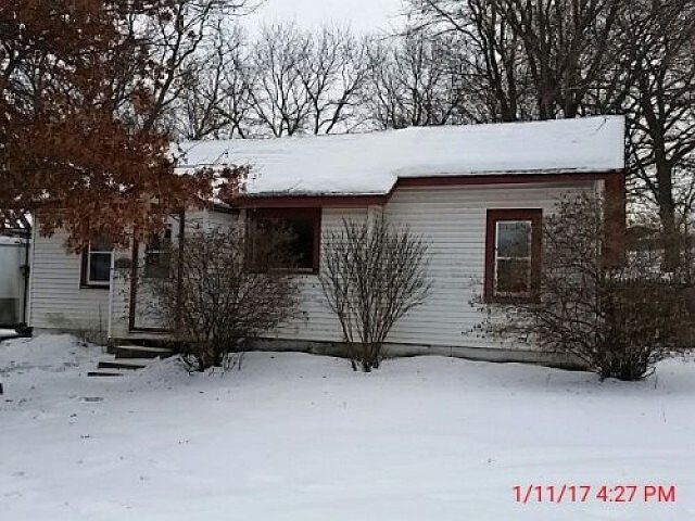 1st image of 904 Ramsey St