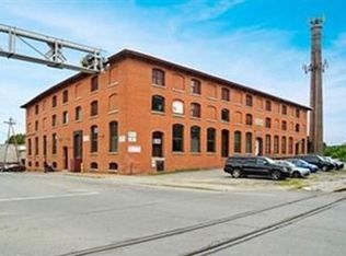 55 Sterling St #204, Clinton, MA 01510