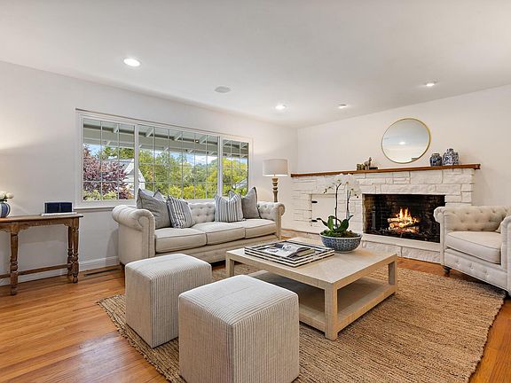 3rd image of 9 Stanton Ct