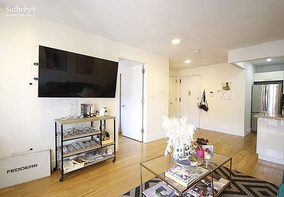 5th image of 18 W 129th St APT 4A