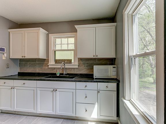 3rd image of 1612 County Road C E