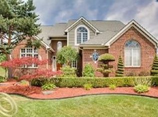 12257 Chandler Dr, Plymouth, MI 48170