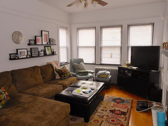 5th image of 1448 W Cornelia Ave #1